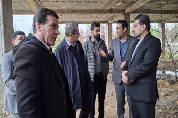 تالار 17 ساله یاسوج؛آهن های درهم تنیده ای که فرهنگ و هنر را طلسم کردند