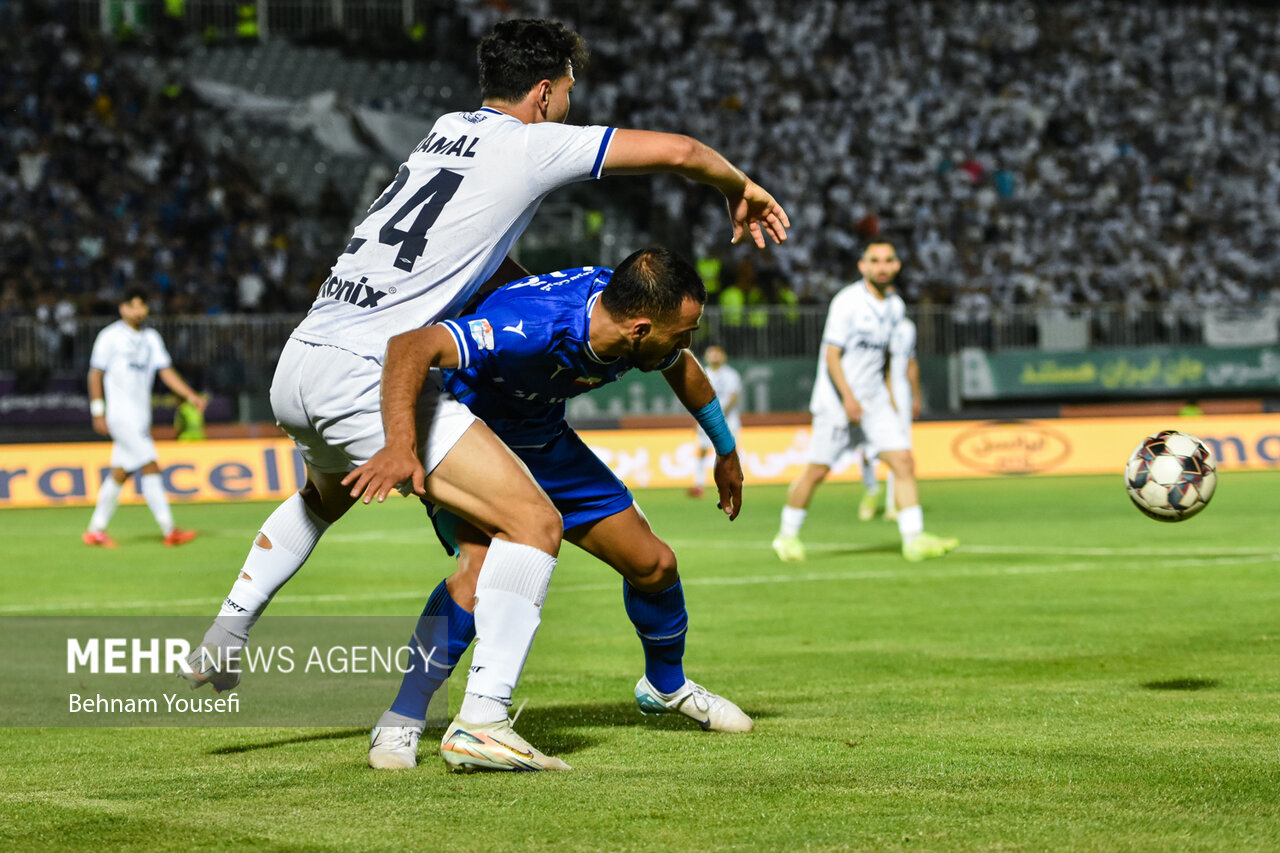 خیز استقلال و سپاهان برای رسیدن به صدرجدول/ ملوان علیه یک رکورد منفی خیز استقلال و سپاهان برای رسیدن به صدرجدول/ ملوان علیه یک رکورد منفی