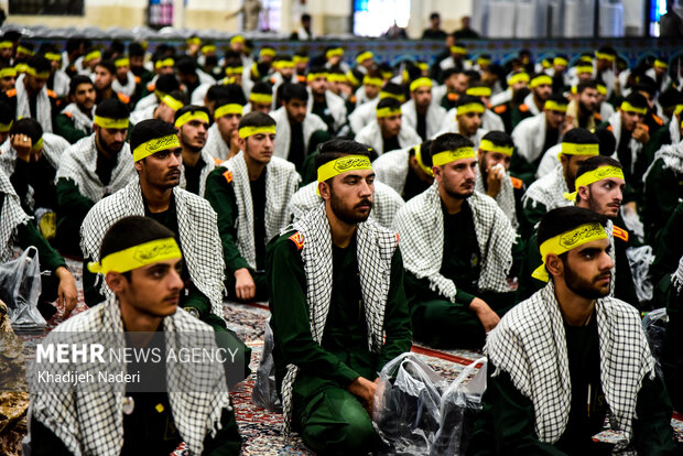 کاروان «عاشقان حسيني؛ زائران خميني» در اصفهان