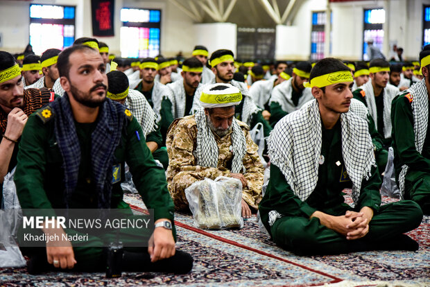 کاروان «عاشقان حسيني؛ زائران خميني» در اصفهان