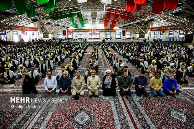 کاروان «عاشقان حسيني؛ زائران خميني» در اصفهان
