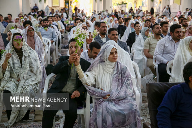 جشن ازدواج ۳۲۵ زوج جوان در حرم حضرت فاطمه معصومه(س)