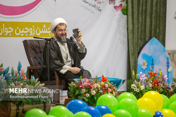 جشن ازدواج ۳۲۵ زوج جوان در حرم حضرت فاطمه معصومه(س)