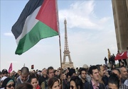 Filistin için kırmızı sular Paris’te aktı