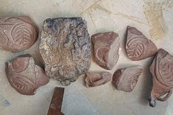 کشف ۲ قطعه شیء تاریخی در نطنز