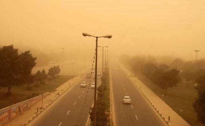 بحران گردوغبار در یزد؛ فرسایش خاک سپر دفاعی کویر را شکست
