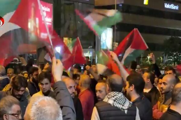 تظاهرات حاشدة في عدة مدن تركية تضامنا مع غزة