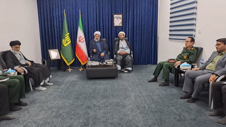 جوانان با قهرمانان بومی آشنا شوند جوانان با قهرمانان بومی آشنا شوند