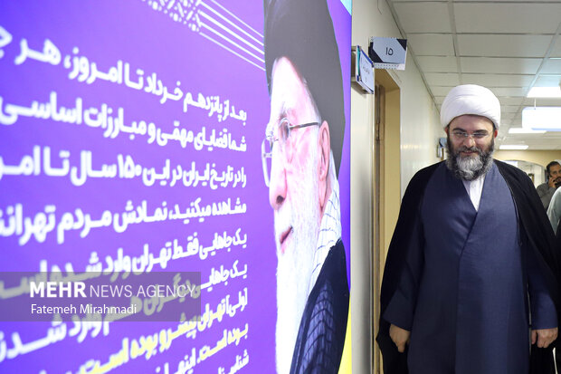 بازدیدحجت‌الاسلام محمد قمی ازمحل آزمون استخدامی سازمان تبلیغات اسلامی