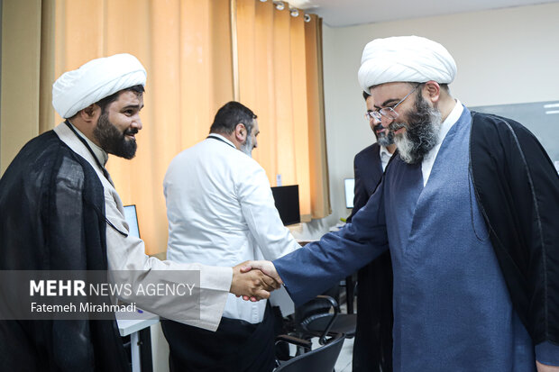 بازدیدحجت‌الاسلام محمد قمی ازمحل آزمون استخدامی سازمان تبلیغات اسلامی