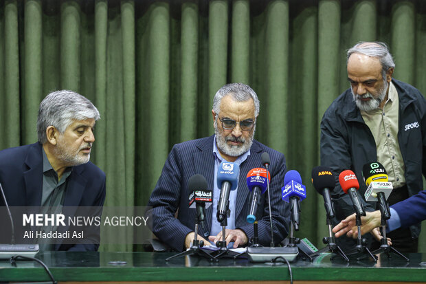 نشست خبری دبیر ستاد مرکزی بزرگداشت حضرت امام خمینی (س)