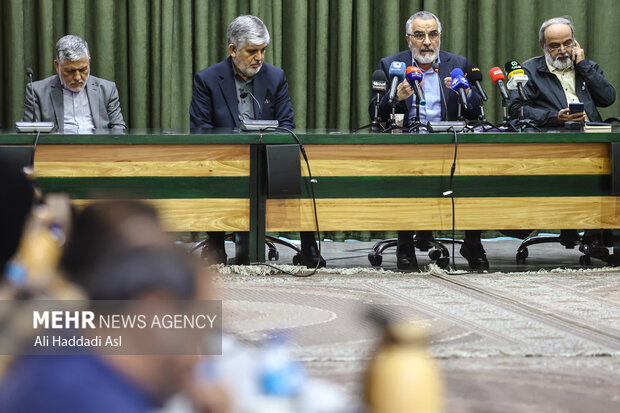 نشست خبری دبیر ستاد مرکزی بزرگداشت حضرت امام خمینی (س)