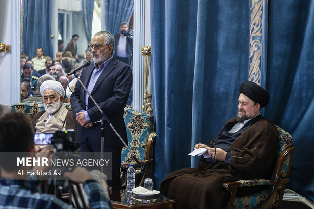 نشست خبری دبیر ستاد مرکزی بزرگداشت حضرت امام خمینی (س)