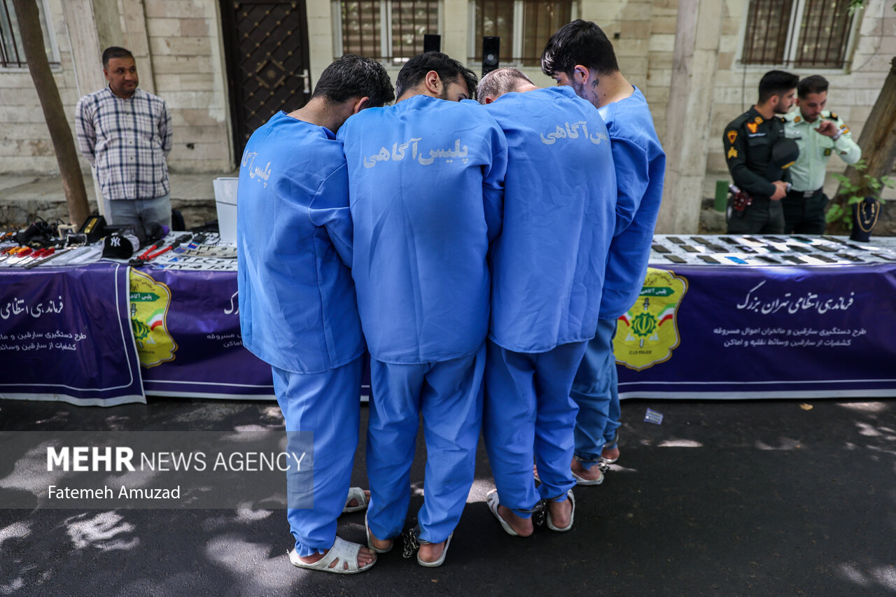 سلاح،پليس،مرخصي،قاطع،جنگي،دستگير،زندان،قصد
