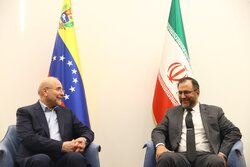İran Meclis Başkanı Galibaf'ın Venezuela temasları başladı