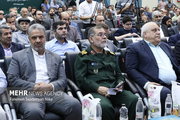 یادواره ۳۰۰۰ شهید اصناف خراسان رضوی