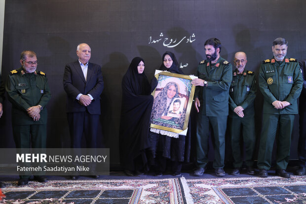 یادواره ۳۰۰۰ شهید اصناف خراسان رضوی