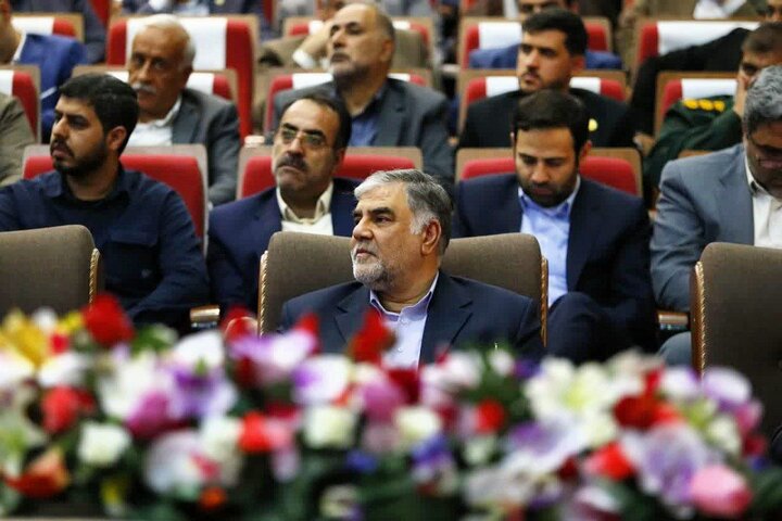 قم در نقطهای راهبردی از مسیر رشد خود ایستاده است