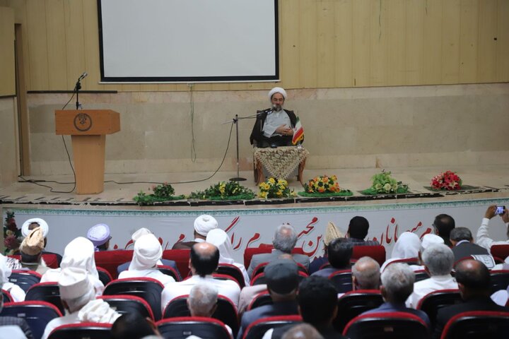 دیدار آیت الله محامی با مردم خاش