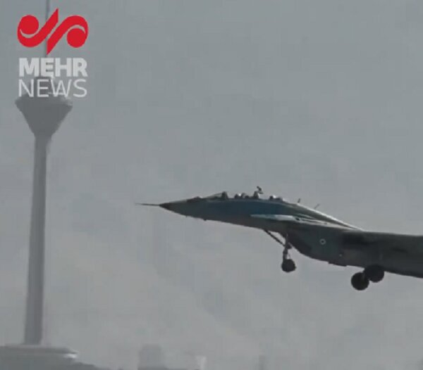 VIDEO: Iran Army MiG-29 fighter over Mehrabad Airport VIDEO: Iran Army MiG-29 fighter over Mehrabad Airport