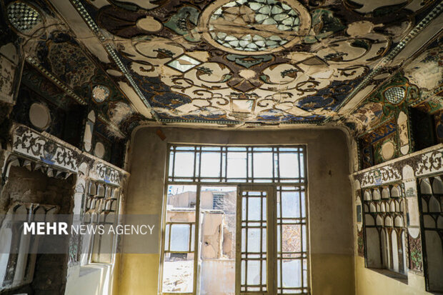 خانههای تاریخی اصفهان در حال پوستاندازی جعلی خانههای تاریخی اصفهان در حال پوستاندازی جعلی