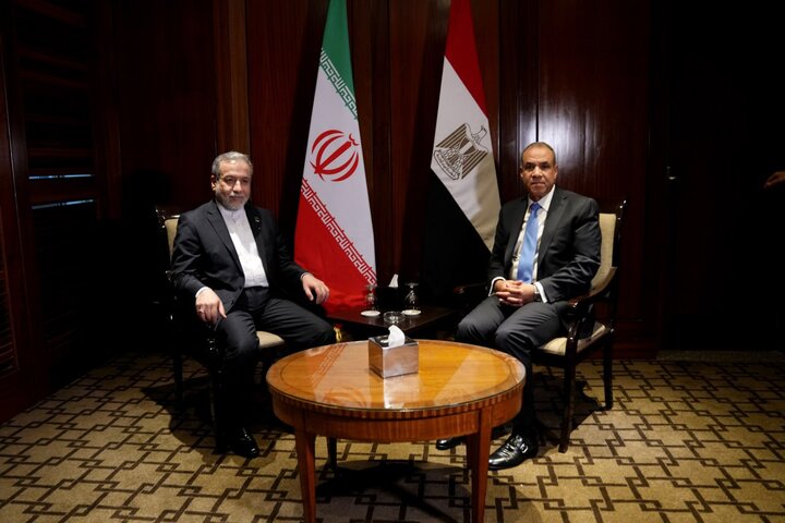 دیدار «عراقچی» با همتای مصری