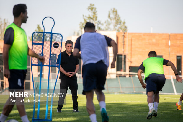 تصمیم قلعهنویی درباره «مهدی ترابی» مشخص شد تصمیم قلعهنویی درباره «مهدی ترابی» مشخص شد