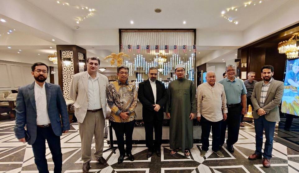 خاطره ماندگار سیاست‌مدار مالزیایی از دیدار با امام خمینی