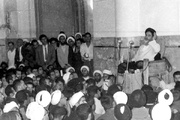امام(ره) می گفت حرف من را تعبدی نپذیرید و درباره اش فکر و استدلال کنید