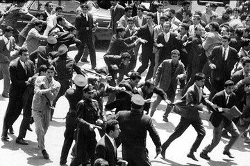 ۱۵ خرداد ۴۲ در خیابان‌های قم، تهران و شیراز چه خبر بود؟ ؛ نقش مهم حوزه