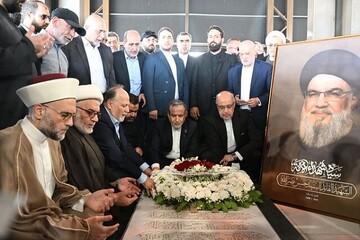 Erakçi, Şehit Nasrullah'ın mezarı başında (+video)