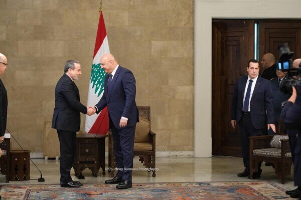 عون: نرغب في تعزيز العلاقات مع إيران