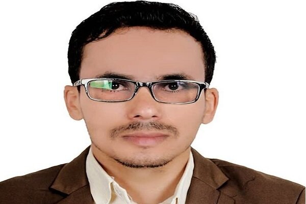الإمام الخميني جمع بين الأصالة والحداثة وواجه الاستعمار بثورة إسلامية أرعبت الغرب