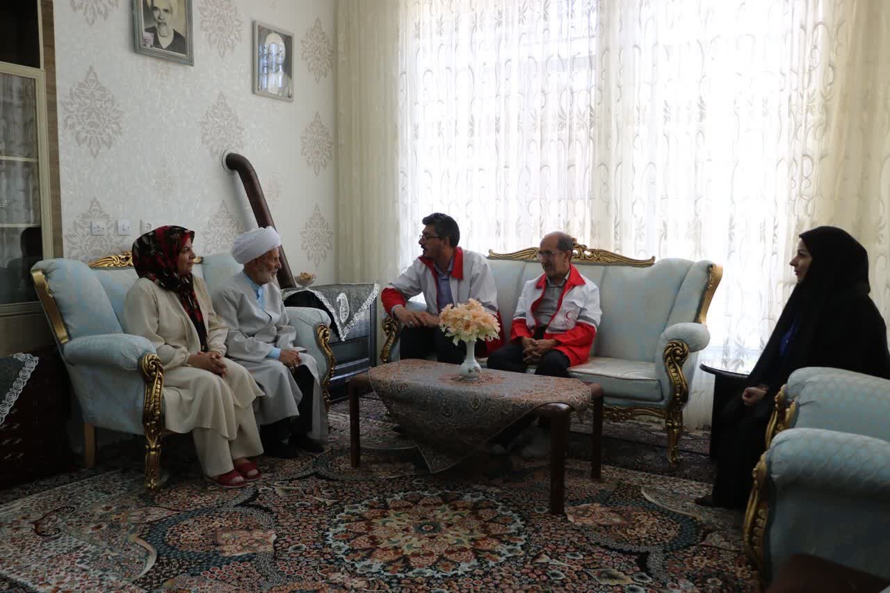 روایت ۹۶ سال عشق به خدمت شیخ اسماعیل؛ از مکتبخانه تا هلال احمر