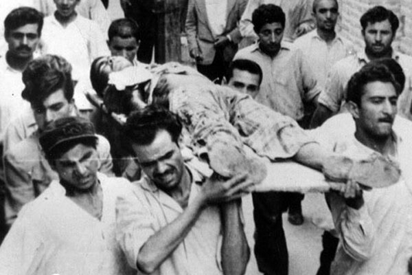 ۱۵ خرداد ۴۲ در خیابان های قم، تهران و شیراز چه خبر بود؟ ؛ نقش مهم حوزه