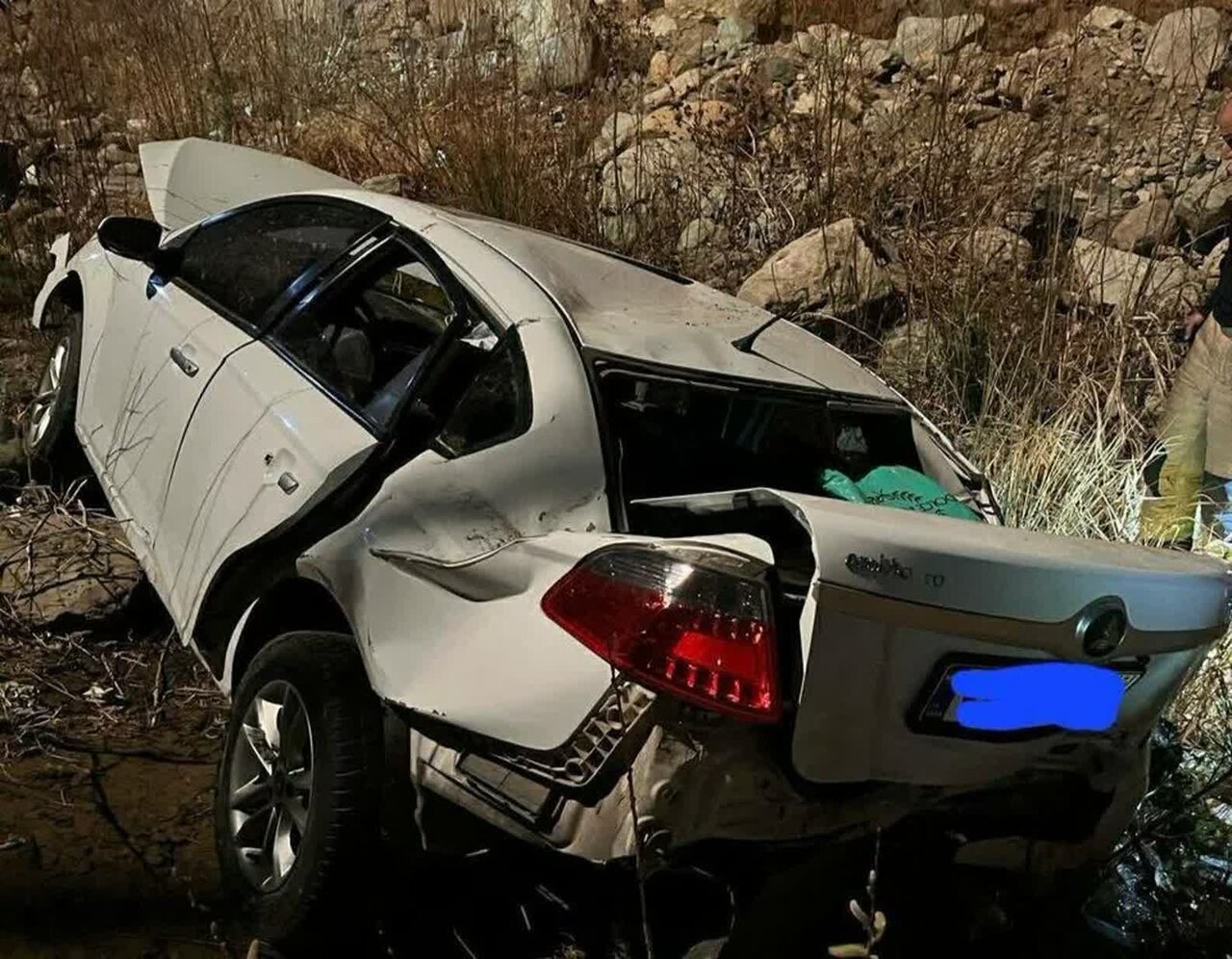 تصادف در محور میامی به سبزوار یک کشته و ۶ مصدوم برجای گذاشت تصادف در محور میامی به سبزوار یک کشته و ۶ مصدوم برجای گذاشت