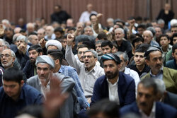 بەرز ڕاگرتنی ساڵوەگەڕی کۆچی دوایی ئیمام خومەینی لە لایەن خەڵکی ئێران