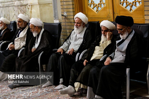 بزرگداشت سالگرد ارتحال امام خمینی(ره) در حرم حضرت معصومه (س)