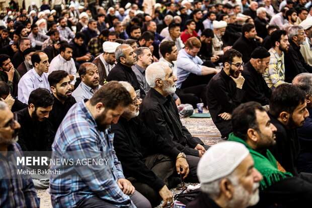 بزرگداشت سالگرد ارتحال امام خمینی(ره) در حرم حضرت معصومه (س)