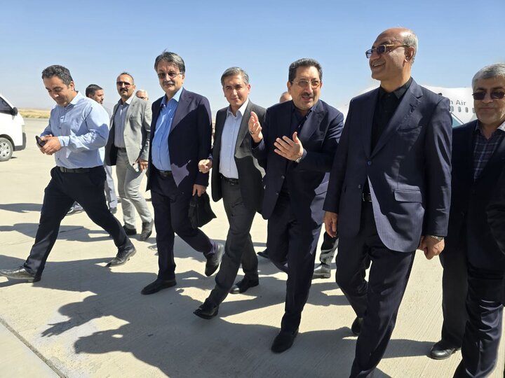 سفر وزیر صنعت، معدت و تجارت به سنندج