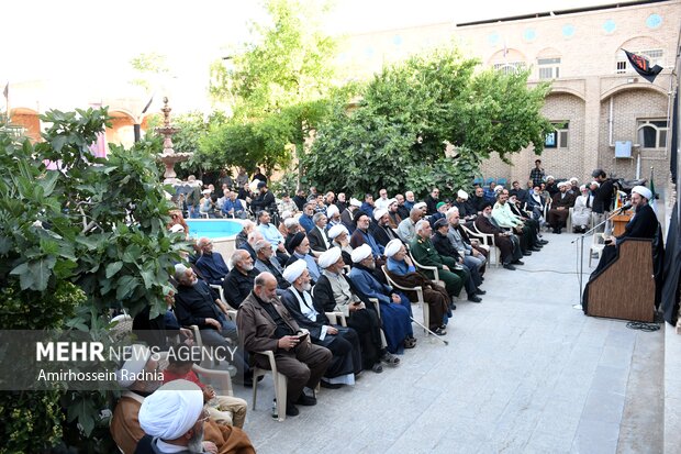 مراسم ارتحال امام خمینی ره در حوزه علمیه سفیران بیرجند