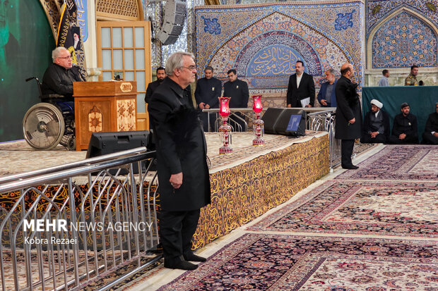 مراسم سالگرد ارتحال امام خمینی (ره) در حرم امام رضا(ع)