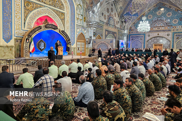 مراسم سالگرد ارتحال امام خمینی (ره) در حرم امام رضا(ع)