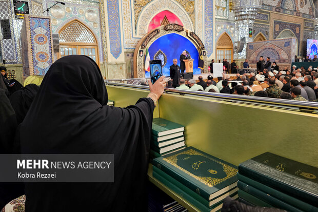 مراسم سالگرد ارتحال امام خمینی (ره) در حرم امام رضا(ع)