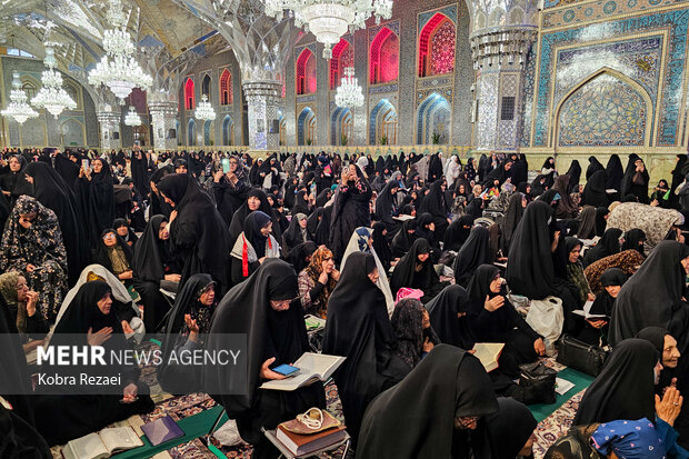 مراسم سالگرد ارتحال امام خمینی (ره) در حرم امام رضا(ع)