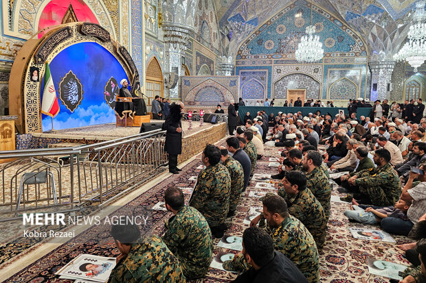 مراسم سالگرد ارتحال امام خمینی (ره) در حرم امام رضا(ع)