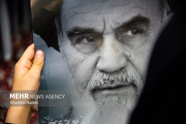 انقلاب امام خمینی سرمشقی برای نهضت‌های آزادی‌خواه جهان شد