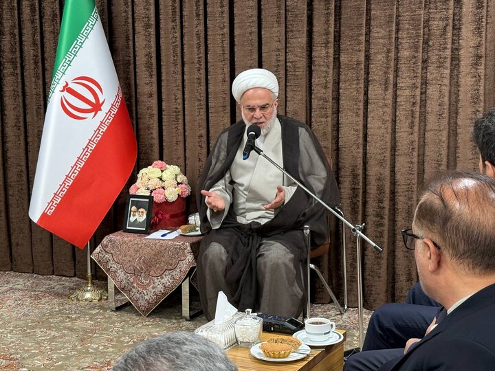 جوانان کردستان چشم انتظار اشتغال هستند جوانان کردستان چشم انتظار اشتغال هستند