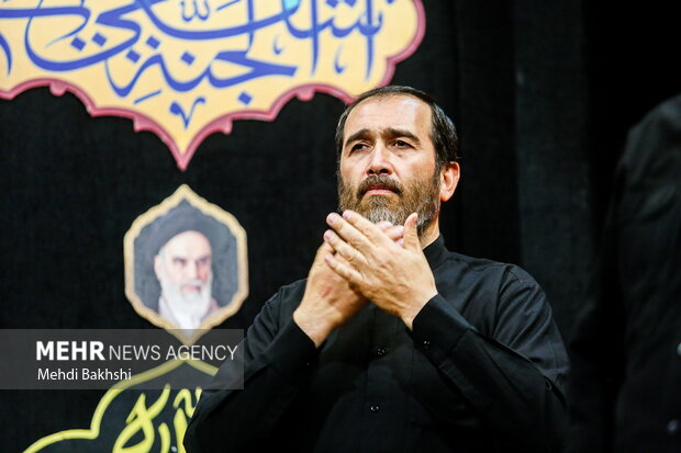 اجتماع لبیک یا حسین(ع) در حرم حضرت معصومه (س)