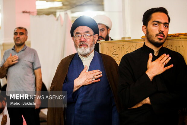 اجتماع لبیک یا حسین(ع) در حرم حضرت معصومه (س)